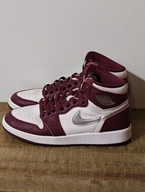 Jordan 1 Retro High OG 'Bordeaux' (GS) Kid's Size 5.5Y